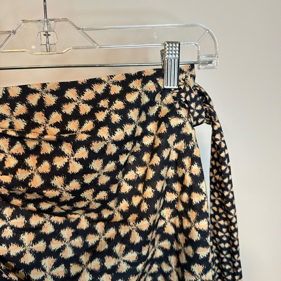 Ba&Sh Wrap Carmen Black Side Tie Floral Boho Casual Skirt Sz XS - Picture 4 of 6